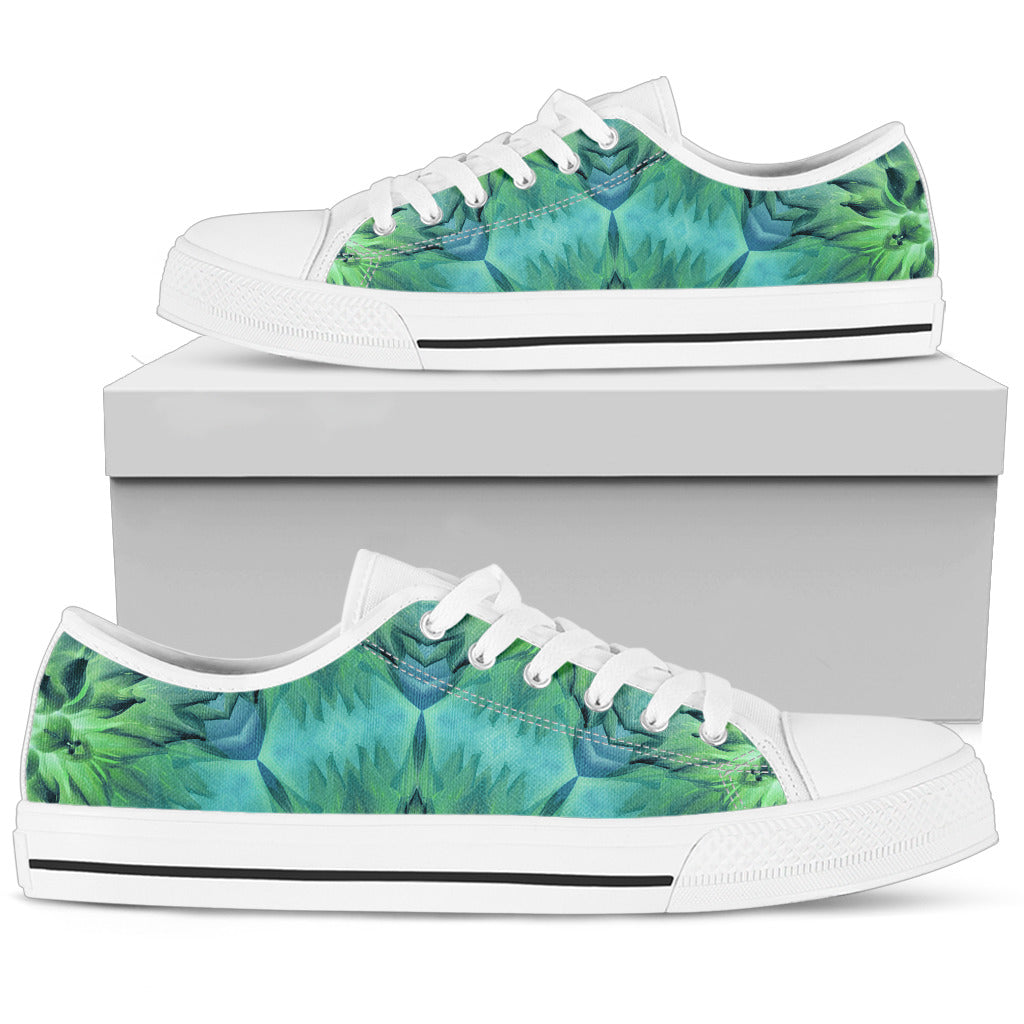 Kaleidocsope Calm - Women's Low Cut Sneakers