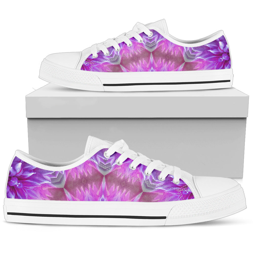 Kaleidocsope Calm - Women's Low Cut Sneakers